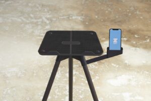 Tons Laptop Stand Røget eg med Holder til Smartphone