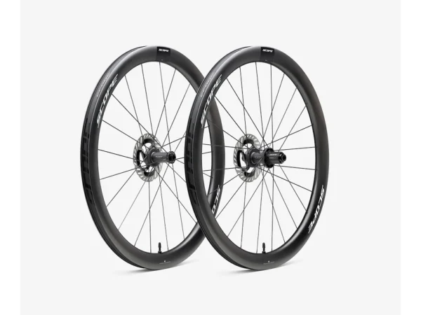 Scope R4.A 700c 45mm hjulsæt Shimano body disc carbon hvide decals